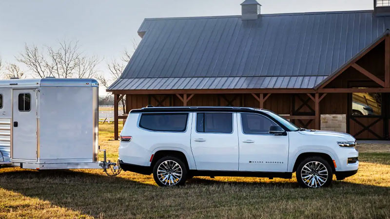 2024 Grand Wagoneer for Sale in Dickinson, ND - Charbonneau Chrysler Center