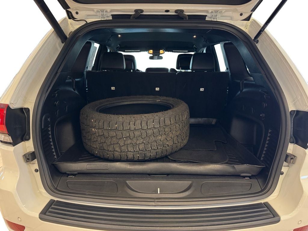 2021 Jeep Grand Cherokee Laredo X 4x4