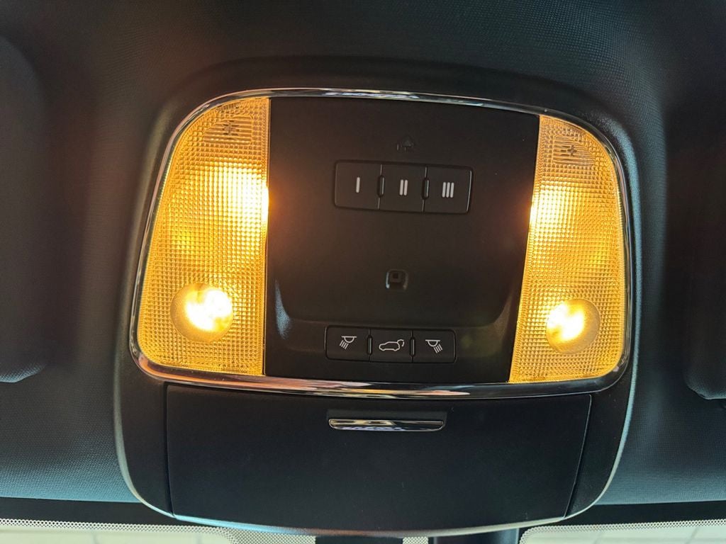 2021 Jeep Grand Cherokee Laredo X 4x4