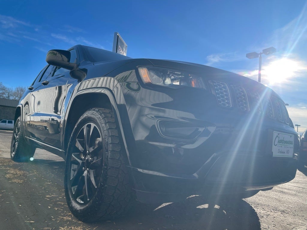 2021 Jeep Grand Cherokee Laredo X 4x4