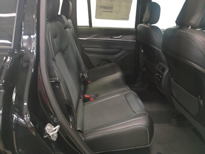 2027 Jeep Grand Cherokee GRAND CHEROKEE LAREDO ALTITUDE 4X4