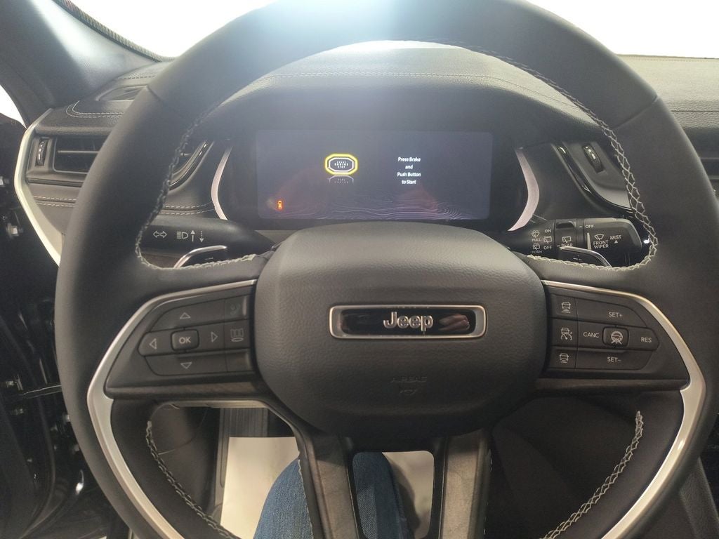 2026 Jeep Grand Cherokee GRAND CHEROKEE LAREDO ALTITUDE 4X4