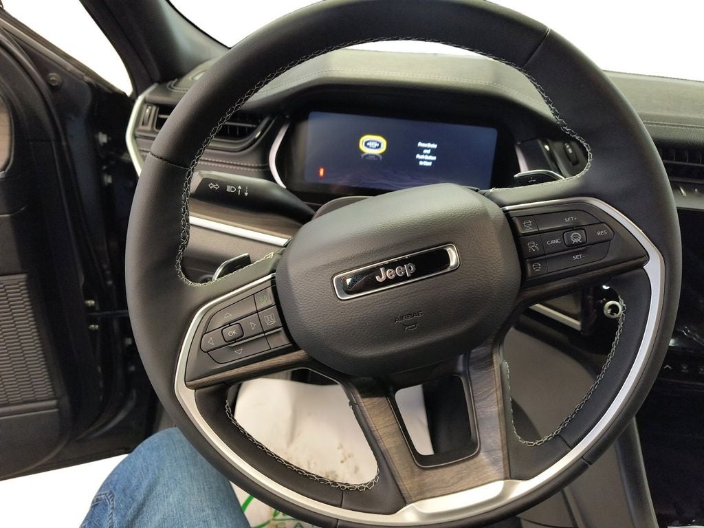 2026 Jeep Grand Cherokee GRAND CHEROKEE LAREDO ALTITUDE 4X4