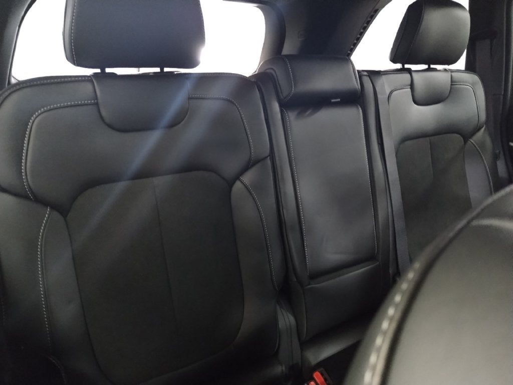 2027 Jeep Grand Cherokee GRAND CHEROKEE LAREDO ALTITUDE 4X4