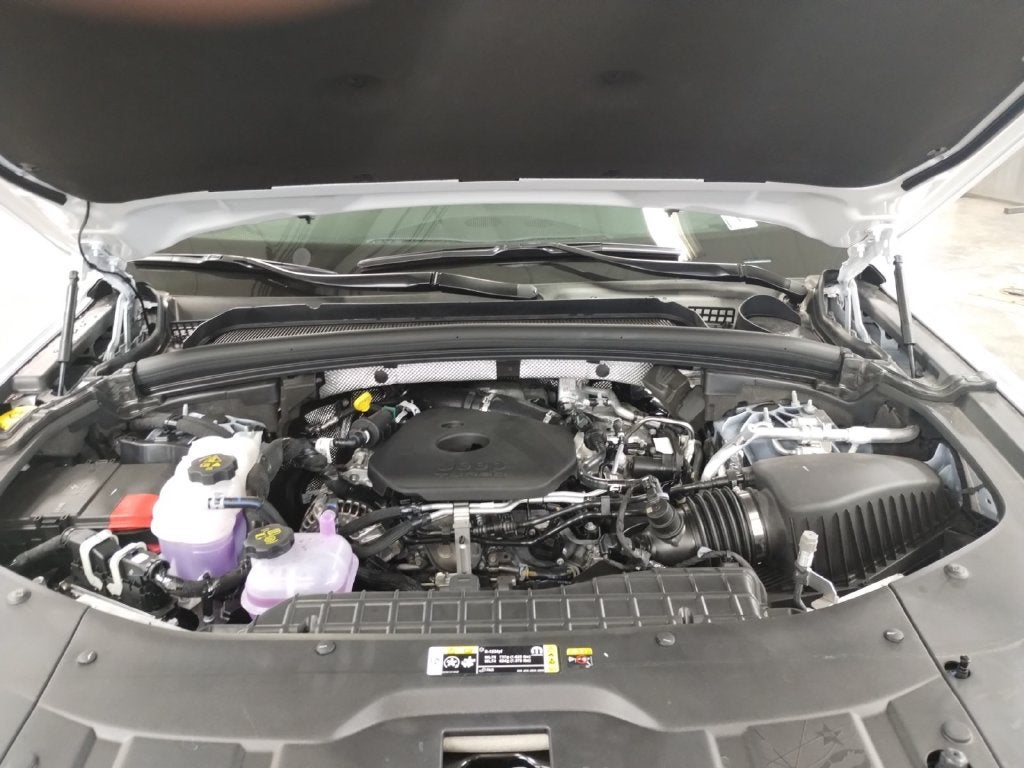 2027 Jeep Grand Cherokee GRAND CHEROKEE LAREDO ALTITUDE 4X4