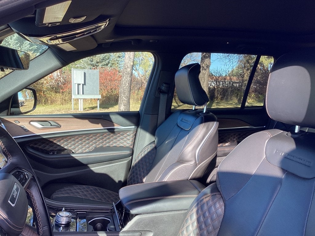 2022 Jeep Grand Cherokee Summit 4x4