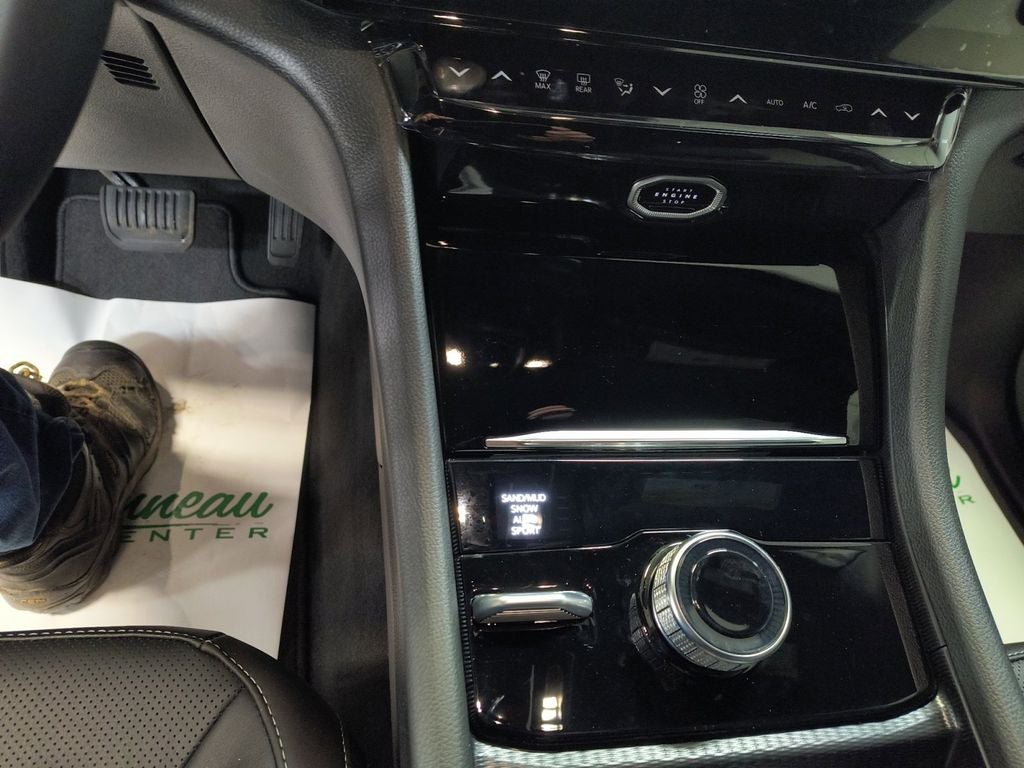 2026 Jeep Grand Cherokee GRAND CHEROKEE L LIMITED RESERVE 4X4