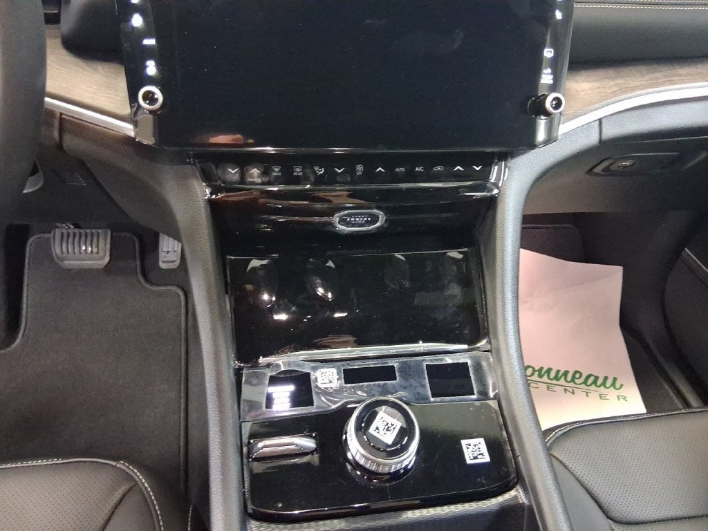 2027 Jeep Grand Cherokee GRAND CHEROKEE L LIMITED RESERVE 4X4