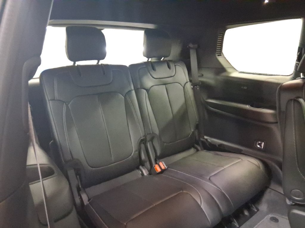 2027 Jeep Grand Cherokee GRAND CHEROKEE L LIMITED RESERVE 4X4