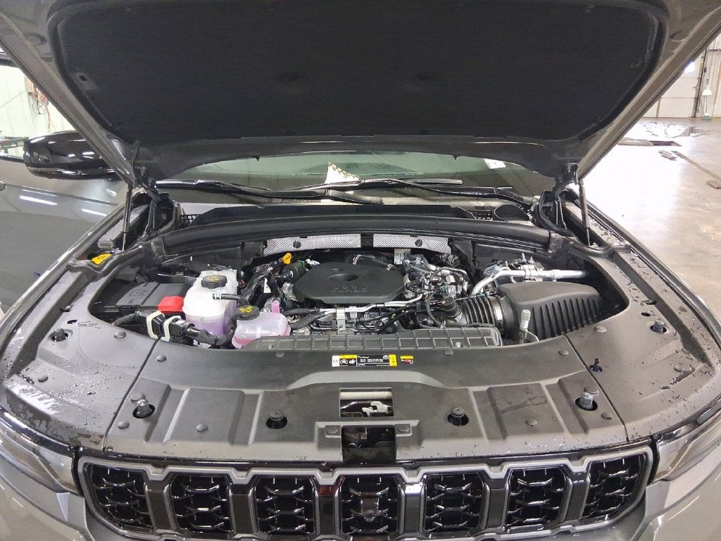 2027 Jeep Grand Cherokee GRAND CHEROKEE L LIMITED RESERVE 4X4