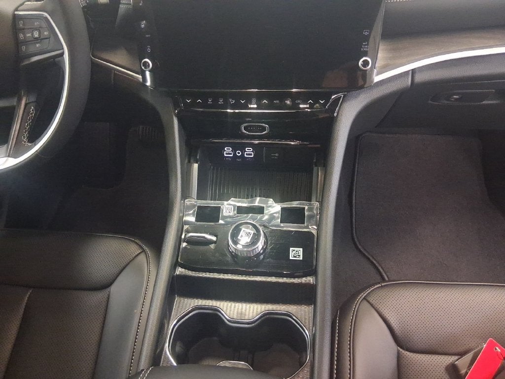 2027 Jeep Grand Cherokee GRAND CHEROKEE L LIMITED 4X4