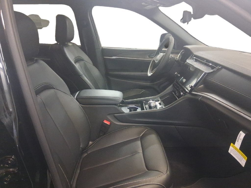 2027 Jeep Grand Cherokee GRAND CHEROKEE L LIMITED 4X4
