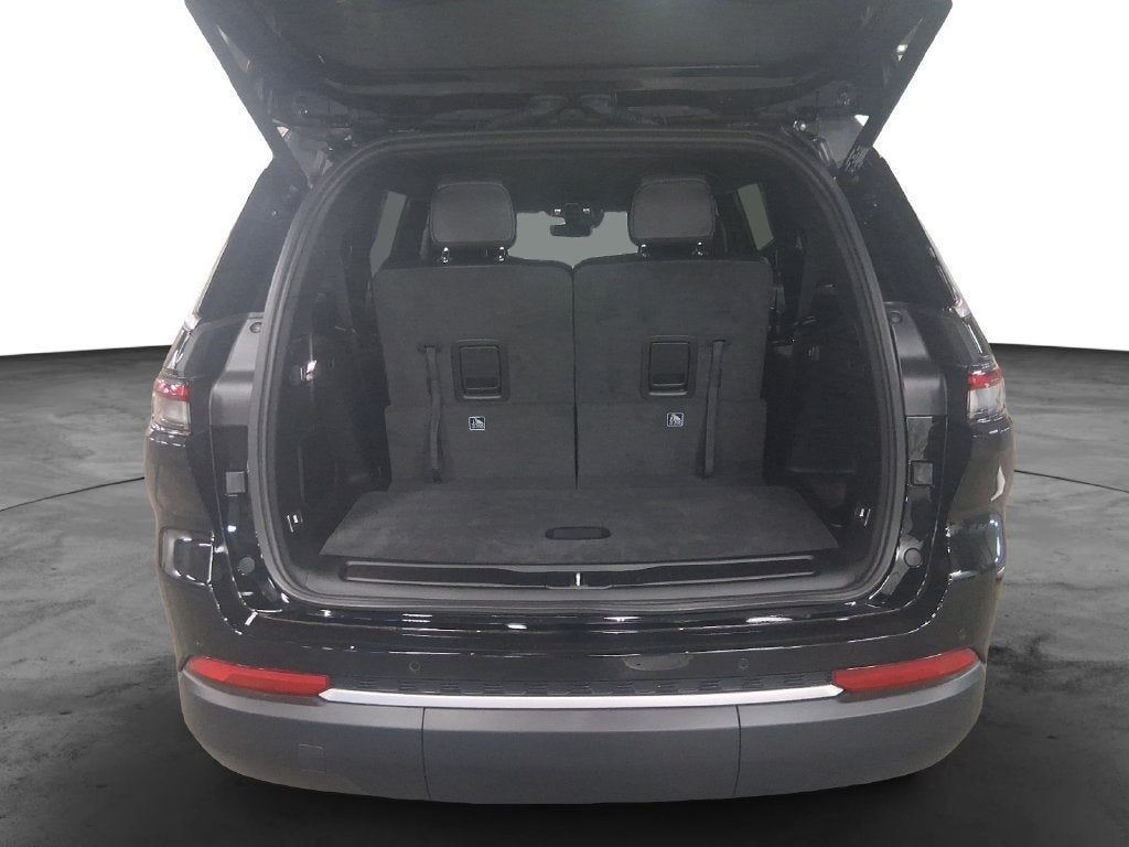 2027 Jeep Grand Cherokee GRAND CHEROKEE L LIMITED 4X4