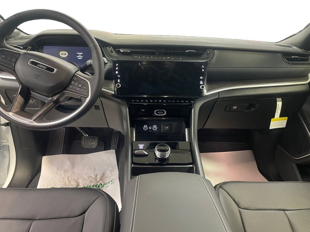 2026 Jeep Grand Cherokee GRAND CHEROKEE L LIMITED RESERVE 4X4