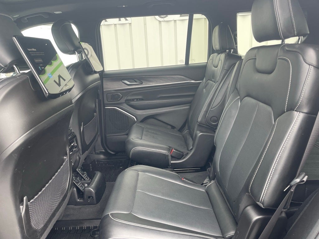 2023 Jeep Grand Cherokee L Overland 4x4