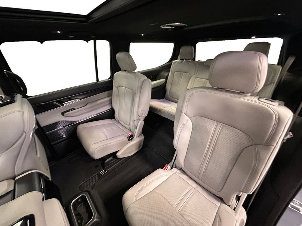 2026 Jeep Grand Wagoneer GRAND WAGONEER SUMMIT OBSIDIAN 4X4