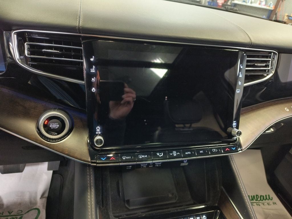 2023 Jeep Grand Wagoneer Series II