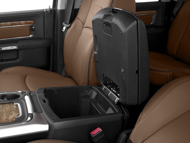 2017 RAM 1500 Longhorn Crew Cab 4x4 5'7' Box