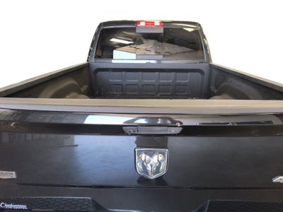 2017 RAM 1500 Laramie Crew Cab 4x4 6'4' Box