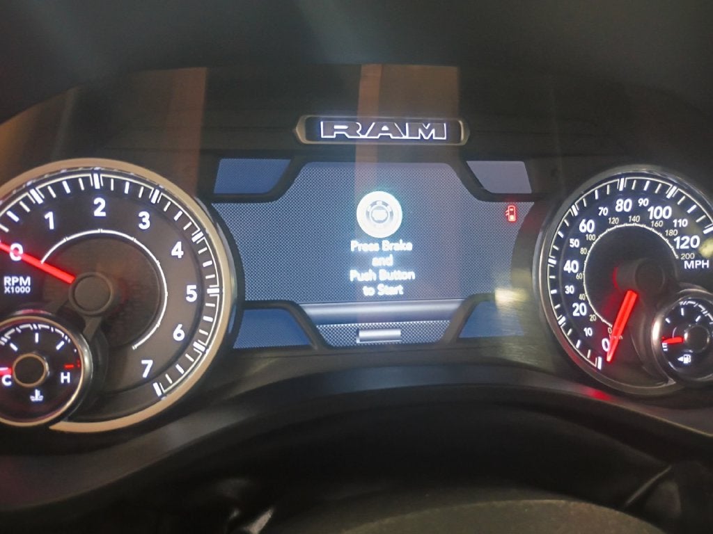 2025 RAM 1500 Lone Star Quad Cab 4x4 6'4' Box