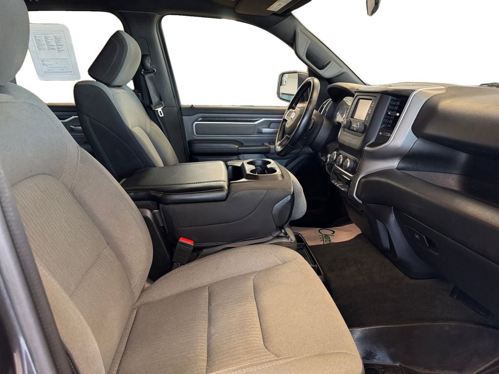 2022 RAM 1500 Big Horn Crew Cab 4x4 5'7' Box