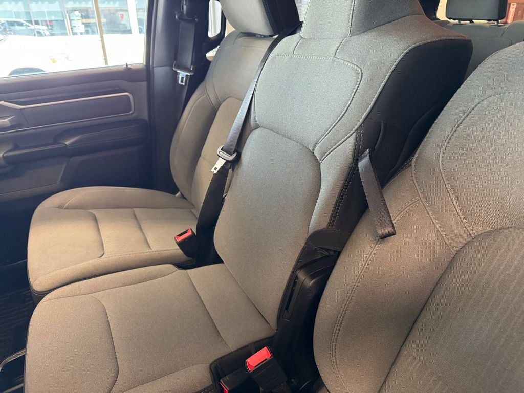 2022 RAM 1500 Big Horn Crew Cab 4x4 5'7' Box