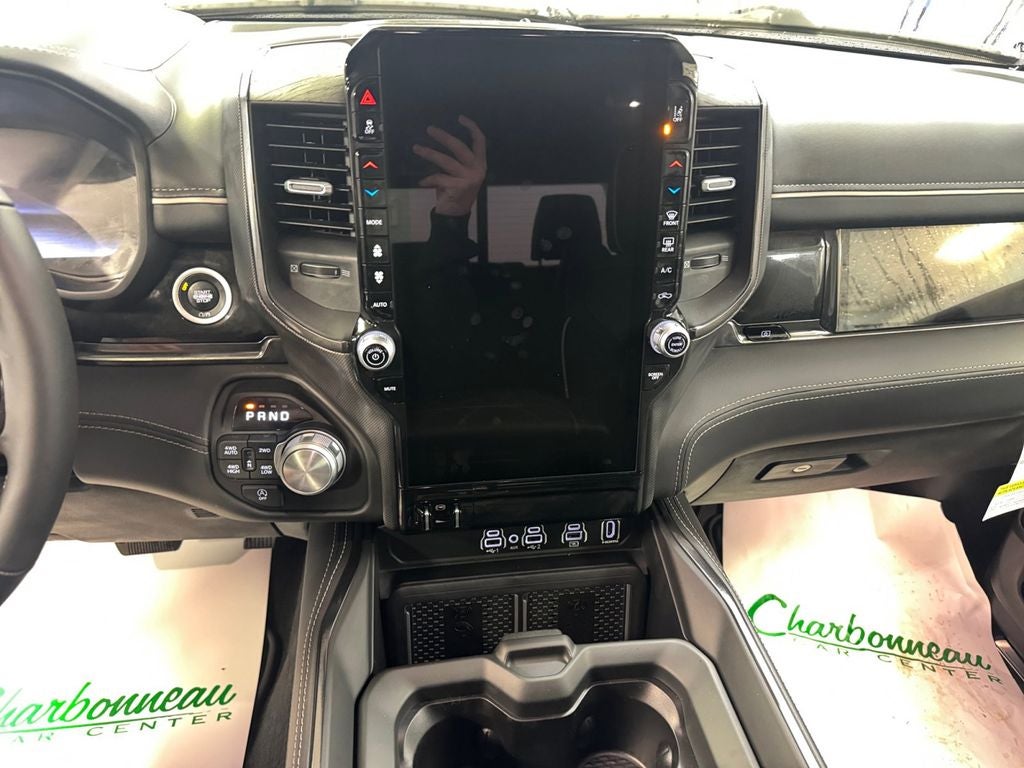 2026 RAM Ram 1500 RAM 1500 LIMITED CREW CAB 4X4 5'7' BOX