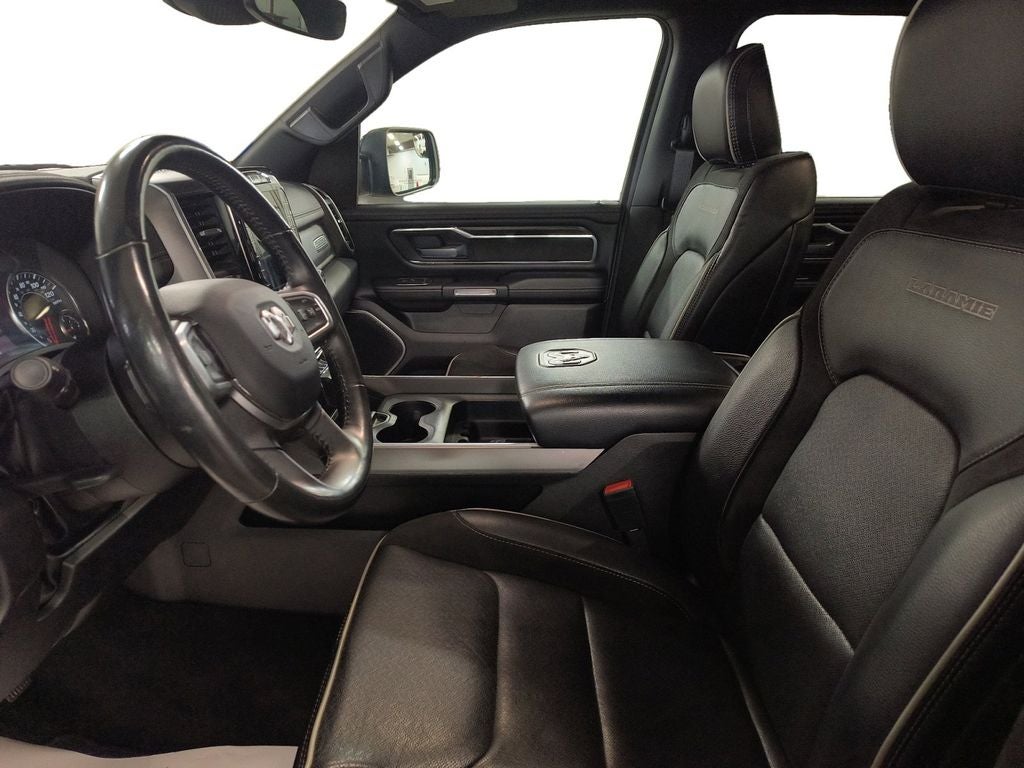 2023 RAM 1500 Laramie Crew Cab 4x4 5'7' Box