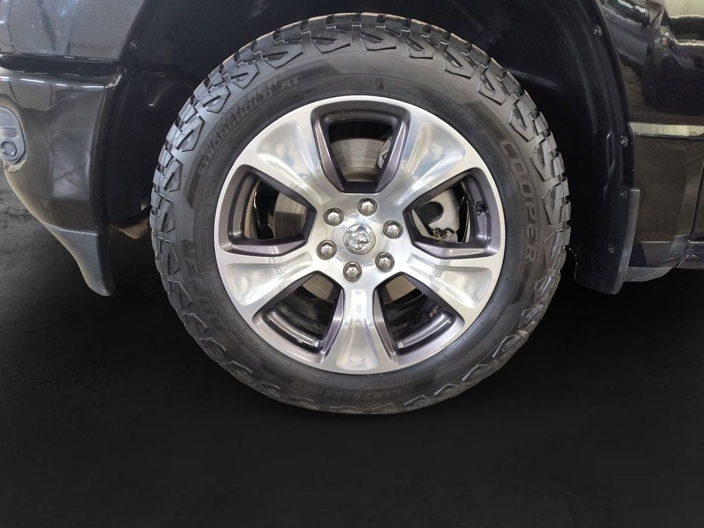 2023 RAM 1500 Laramie Crew Cab 4x4 5'7' Box