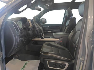 2019 RAM 1500 Laramie Crew Cab 4x4 5'7' Box