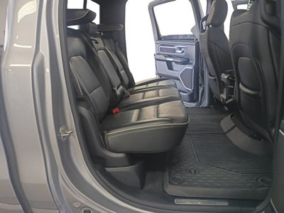 2019 RAM 1500 Laramie Crew Cab 4x4 5'7' Box