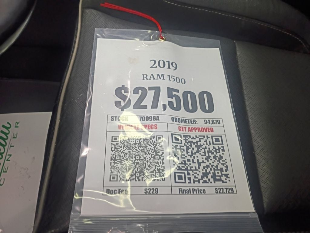 2019 RAM 1500 Laramie Crew Cab 4x4 5'7' Box