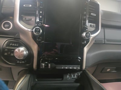 2021 RAM 1500 Laramie Crew Cab 4x4 5'7' Box