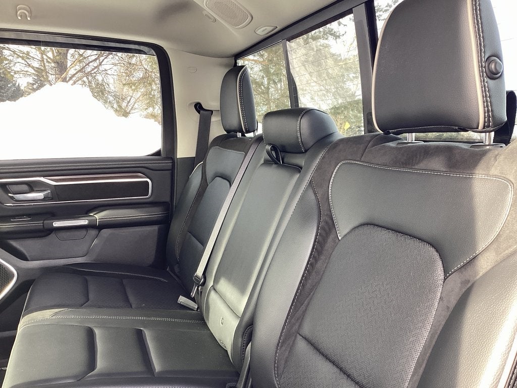 2022 RAM 1500 Laramie Crew Cab 4x4 5'7' Box