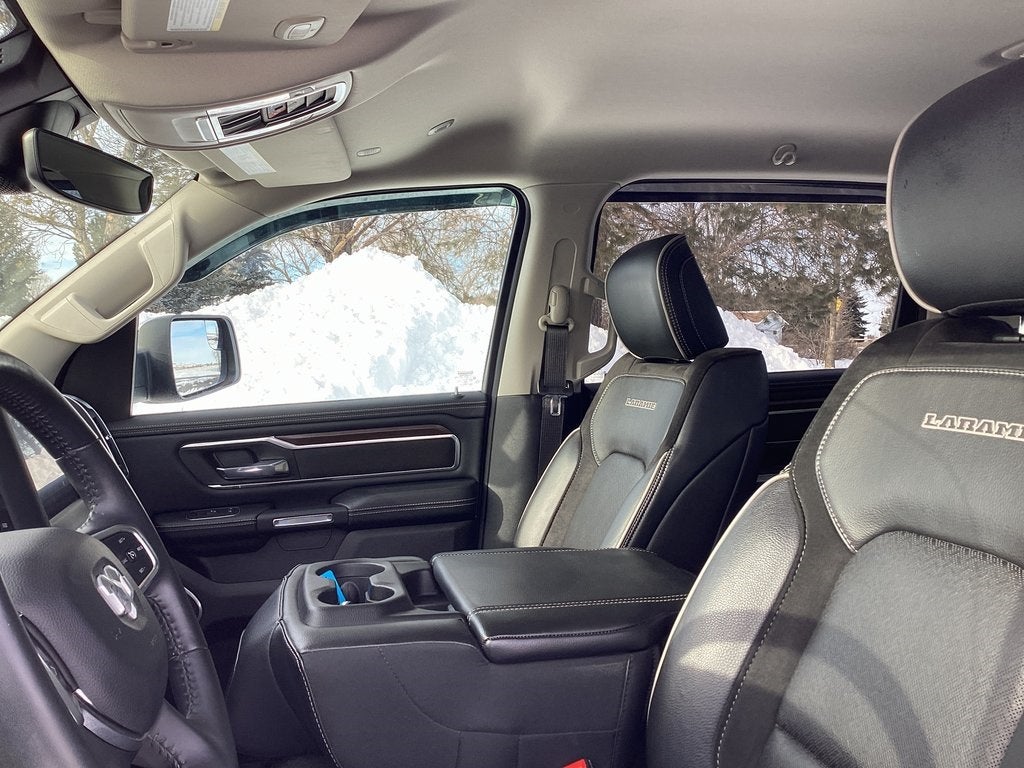 2022 RAM 1500 Laramie Crew Cab 4x4 5'7' Box