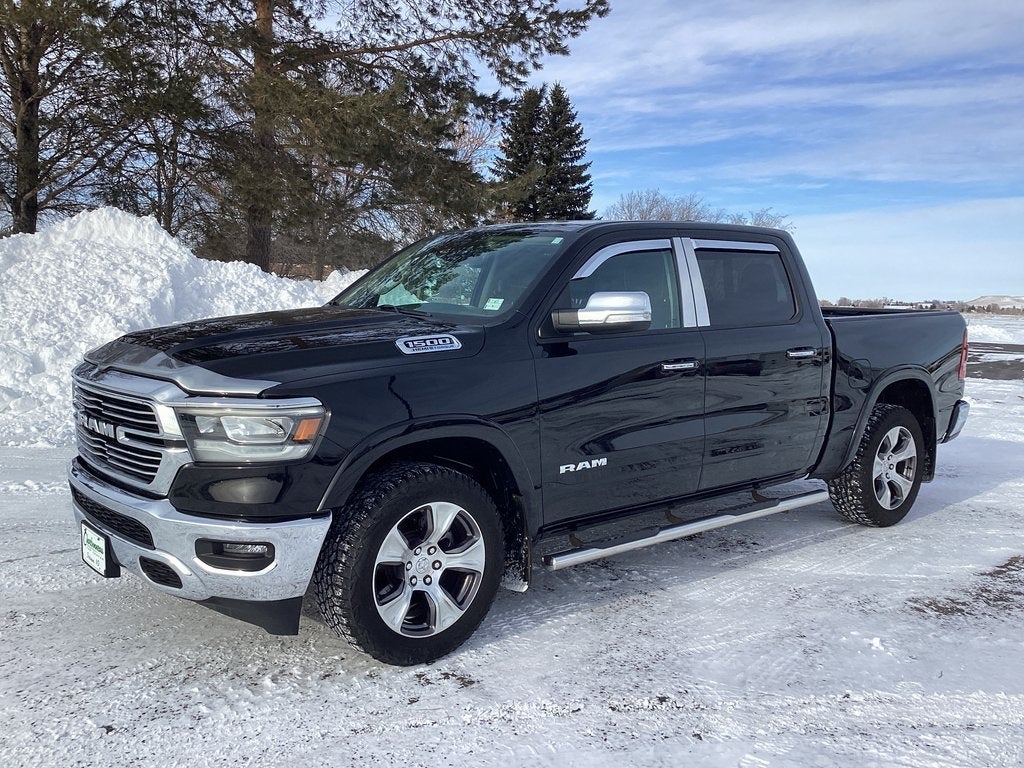 2022 RAM 1500 Laramie Crew Cab 4x4 5'7' Box