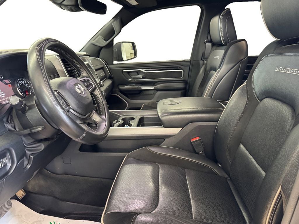 2022 RAM 1500 Laramie Crew Cab 4x4 5'7' Box