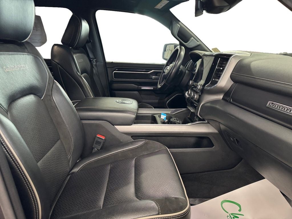 2022 RAM 1500 Laramie Crew Cab 4x4 5'7' Box