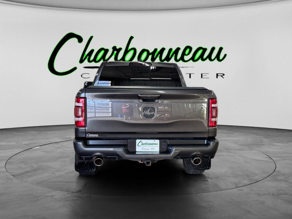 2022 RAM 1500 Laramie Crew Cab 4x4 5'7' Box