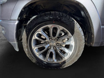 2022 RAM 1500 Laramie Crew Cab 4x4 5'7' Box