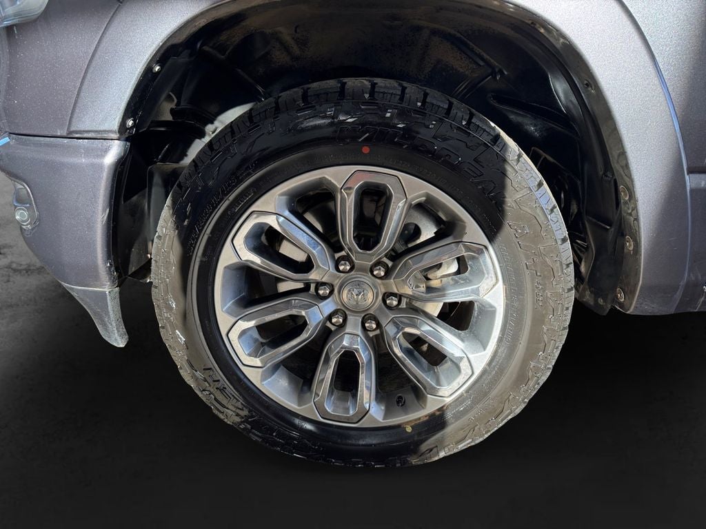 2022 RAM 1500 Laramie Crew Cab 4x4 5'7' Box