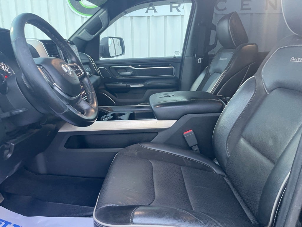 2019 RAM 1500 Laramie Crew Cab 4x4 5'7' Box