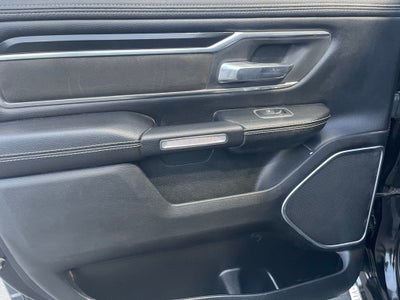 2019 RAM 1500 Laramie Crew Cab 4x4 5'7' Box