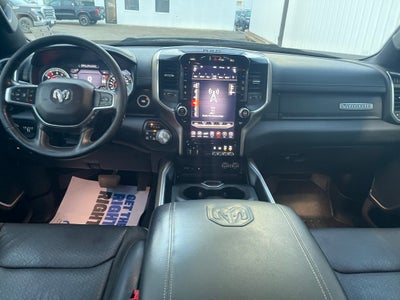 2019 RAM 1500 Laramie Crew Cab 4x4 5'7' Box
