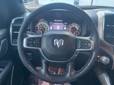 2019 RAM 1500 Laramie Crew Cab 4x4 5'7' Box