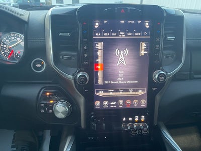 2019 RAM 1500 Laramie Crew Cab 4x4 5'7' Box