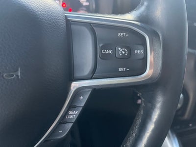 2019 RAM 1500 Laramie Crew Cab 4x4 5'7' Box