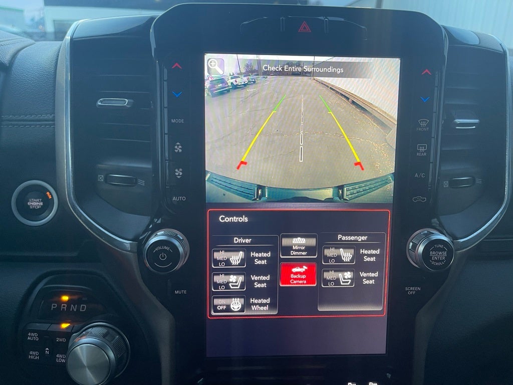 2019 RAM 1500 Laramie Crew Cab 4x4 5'7' Box