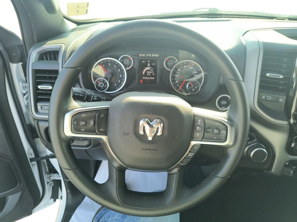 2026 RAM 1500 RAM 1500 TRADESMAN CREW CAB 4X4 6'4' BOX