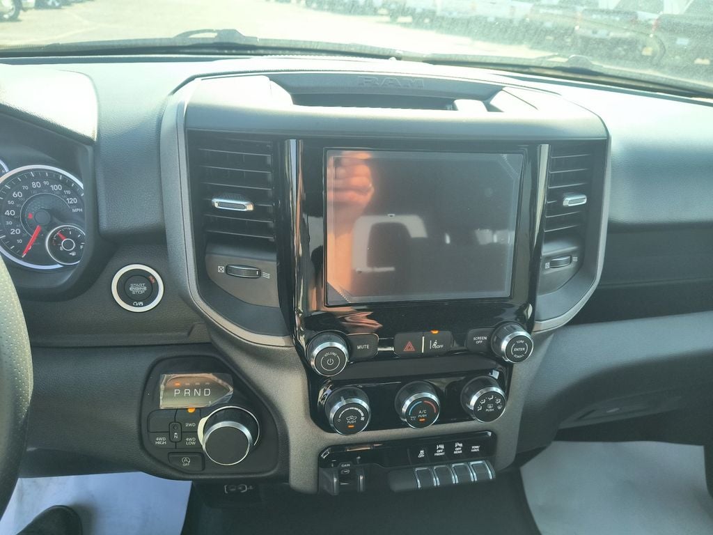 2026 RAM 1500 RAM 1500 TRADESMAN CREW CAB 4X4 6'4' BOX